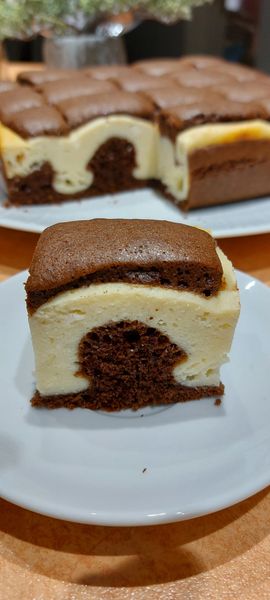 Κέικ με κρέμα ανθότυρου