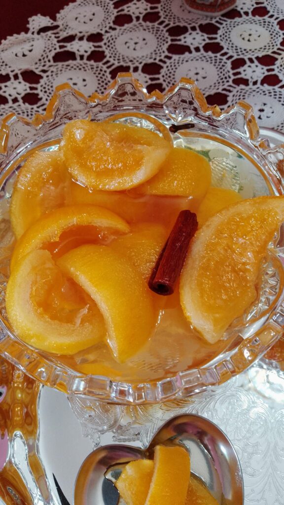 Γλυκό πορτοκάλι με την ψίχα ανάμικτο με πορτοκάλι μανταρίνι και περγαμόντο